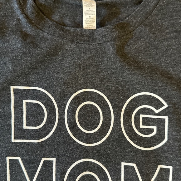 Dog mom women’s tee shirt - Picture 3 of 3